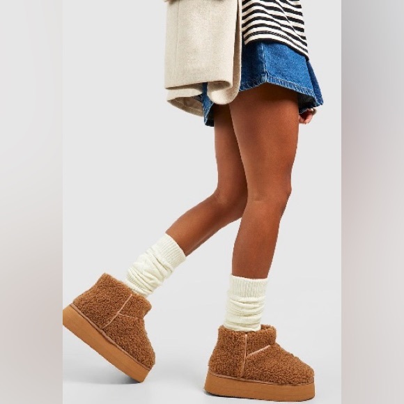 Warm Brown Shearling Boots - Picture 1 of 2